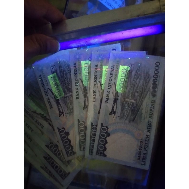 uang kuno indonesia 50000 soeharto mesem asli bekas edar