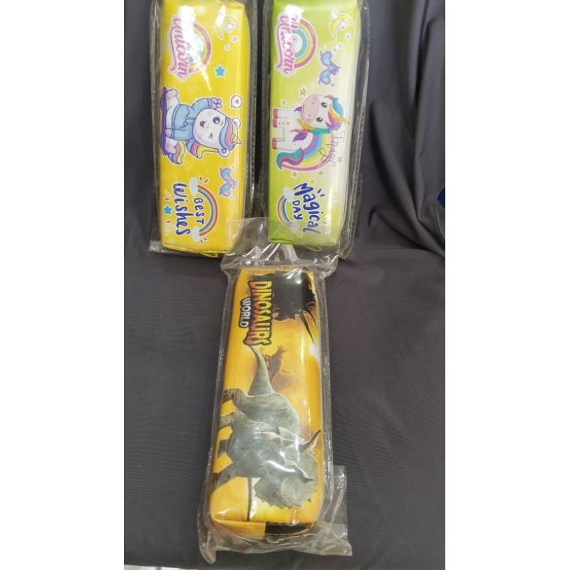 

kotak pencil karakter