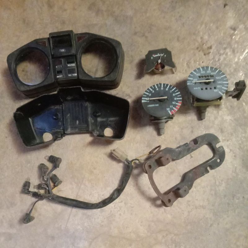 Pangkon Breket Dudukan Mesin Indikator Ampere Bensin Spedometer Spido Speedo Spedo Meter Spidometer 