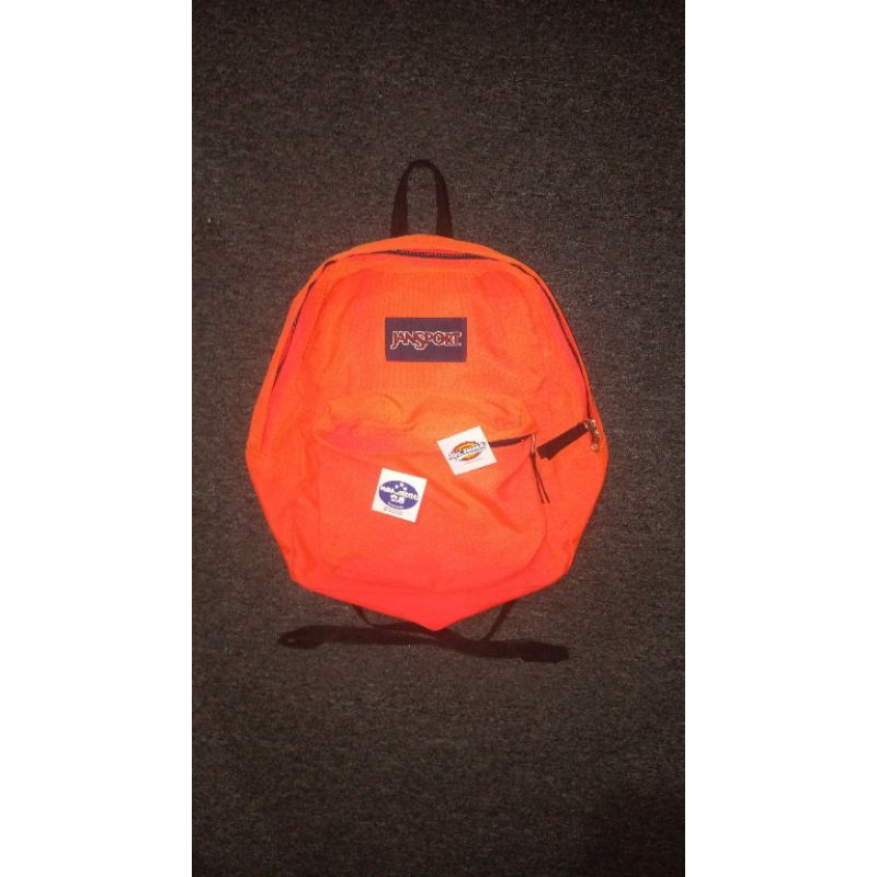 tas jansport warna oren