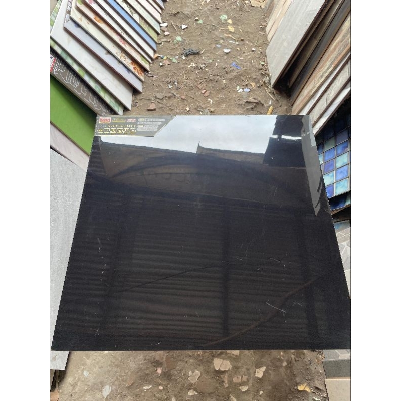 GRANIT MURAH 60X60 IKAD DIAMOND BLACK GLAZED POLISH HITAM PEKAT