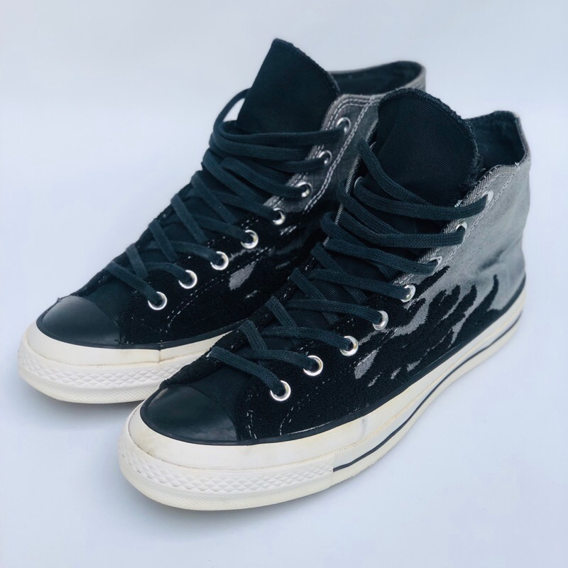 Sepatu Casual Converse Flame