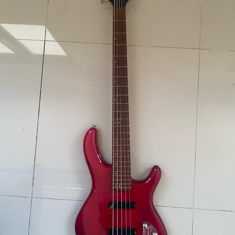 Gitar Bass Cort Action V Plus