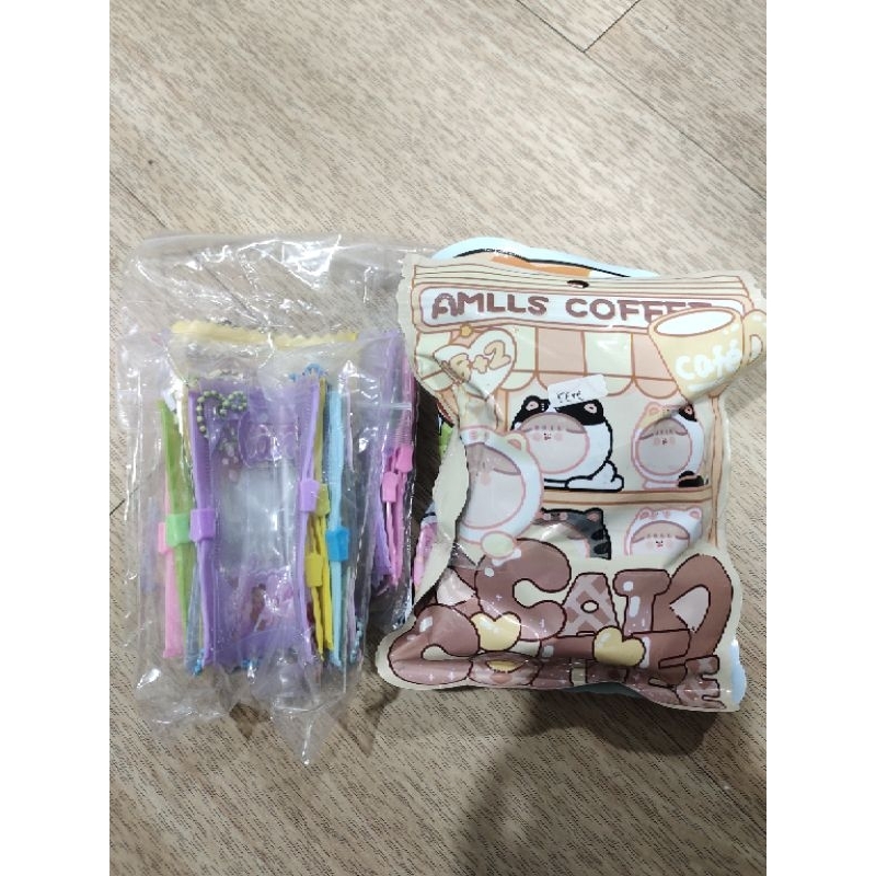 

AMLLS COFFEE POP MART free snack