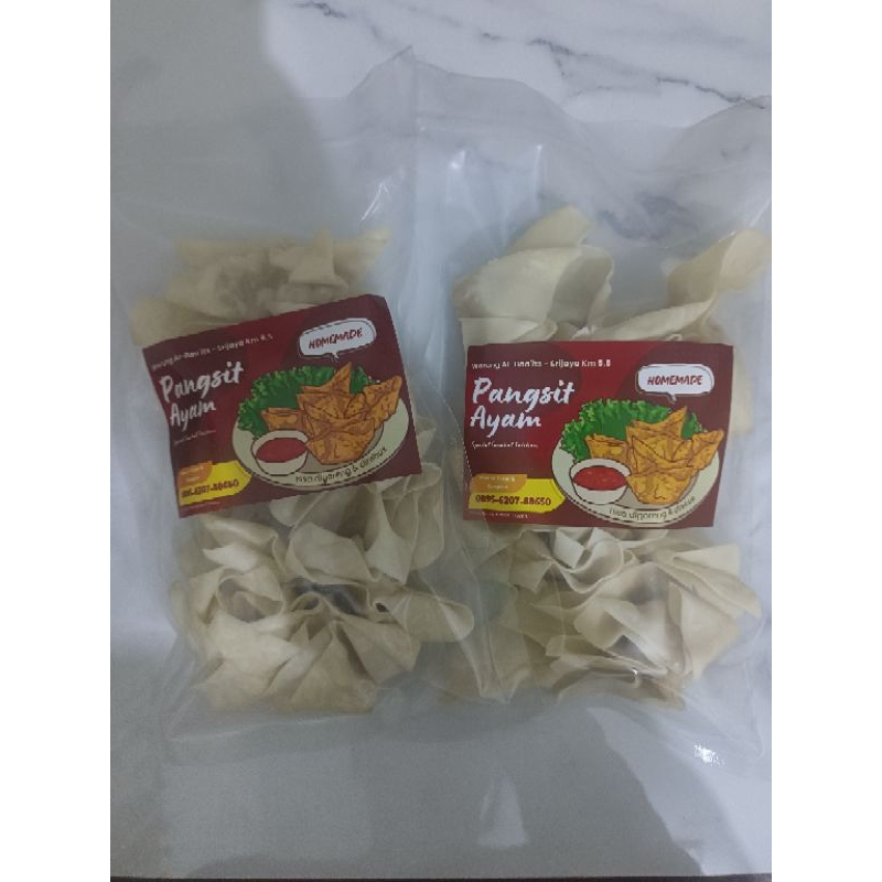

Pangsit Ayam Homemade isi 7 Pcs Free Sambal
