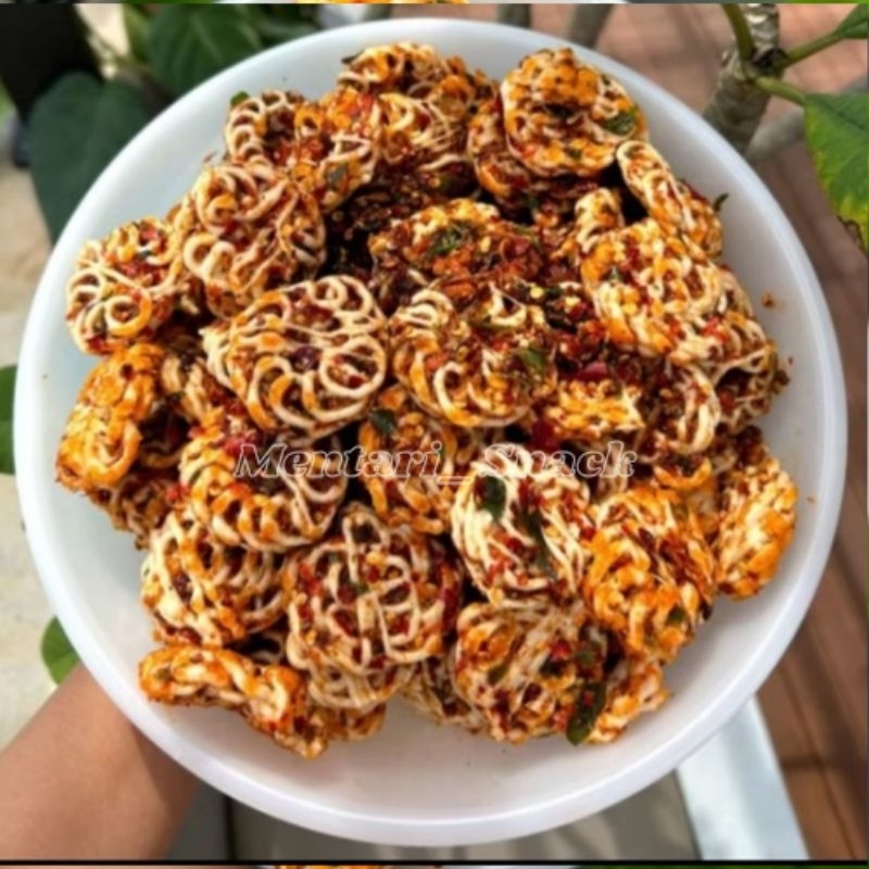 

Kerupuk Rafael Pedas Daun Jeruk 250 Gram