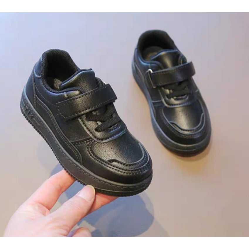 Bunga Sepatu Sneakers Anak Sekolah Trendy Fashion Korea Cewek Cowok Hitam Putih (673)
