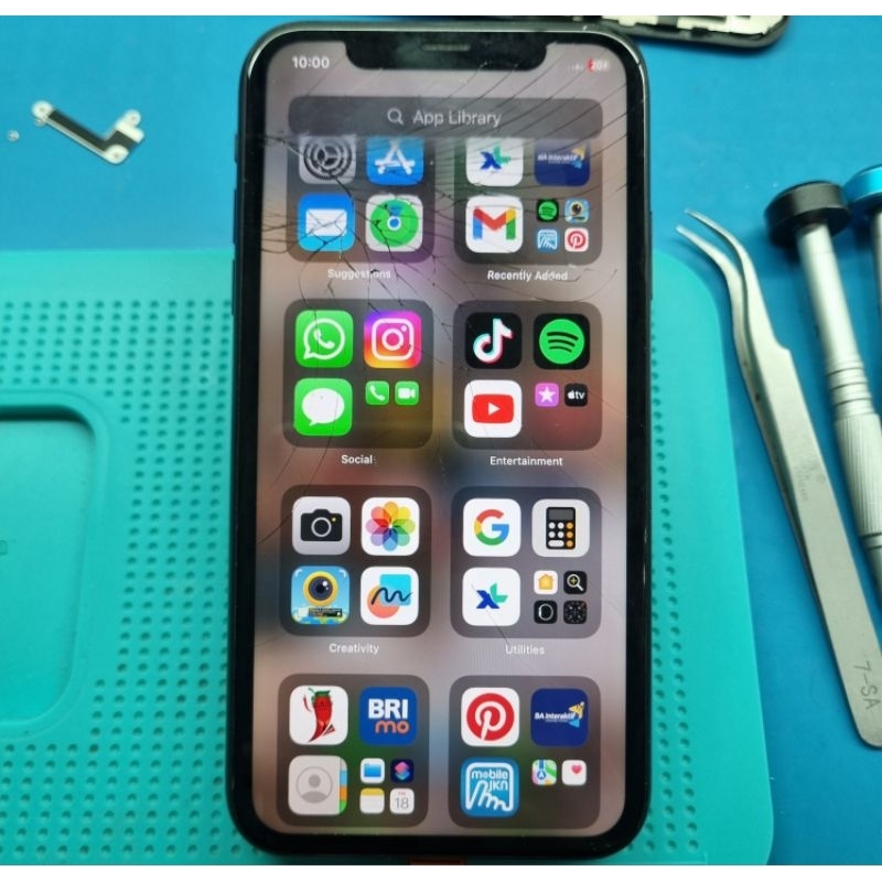 LCD Iphone XR Original Copotan Minus Retak Glass