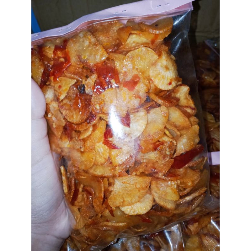 

Keripik singkong pedas cabe asli