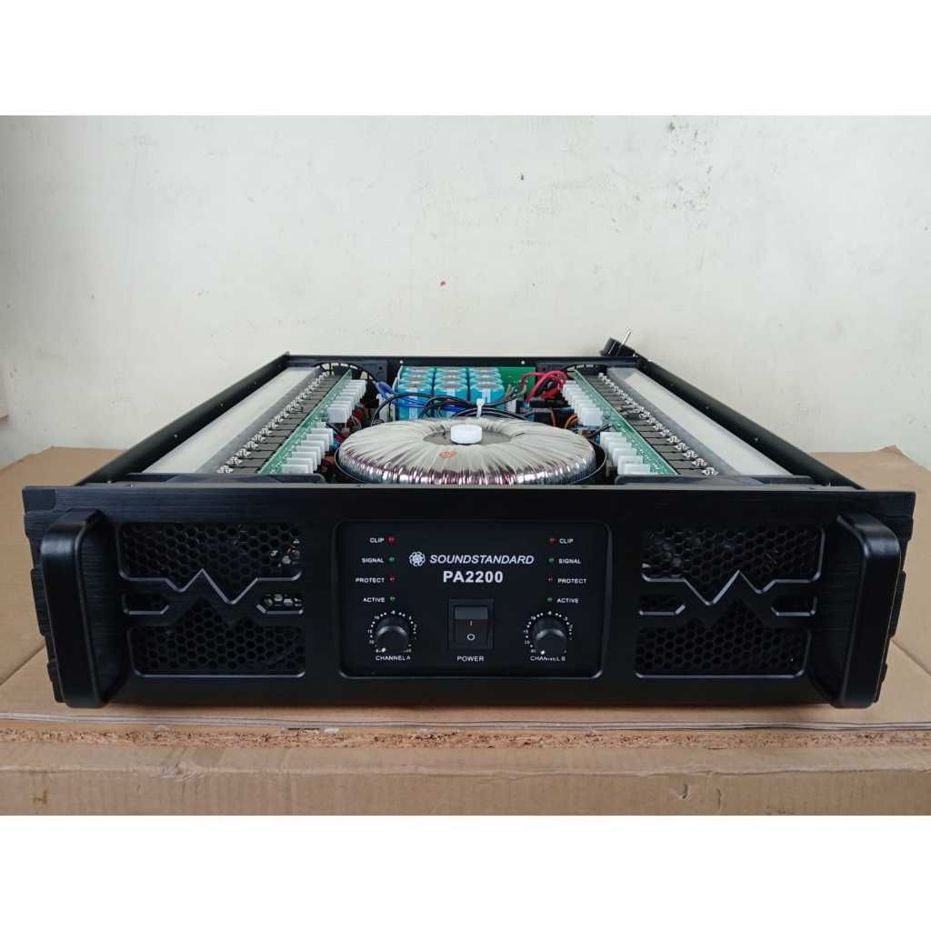 Power Amplifier SOUNDSTANDARD PA 2200 PA2200 2CH 2 X 2200 WATT CLASS GB IC MACRO PA 2.200 PA2.200