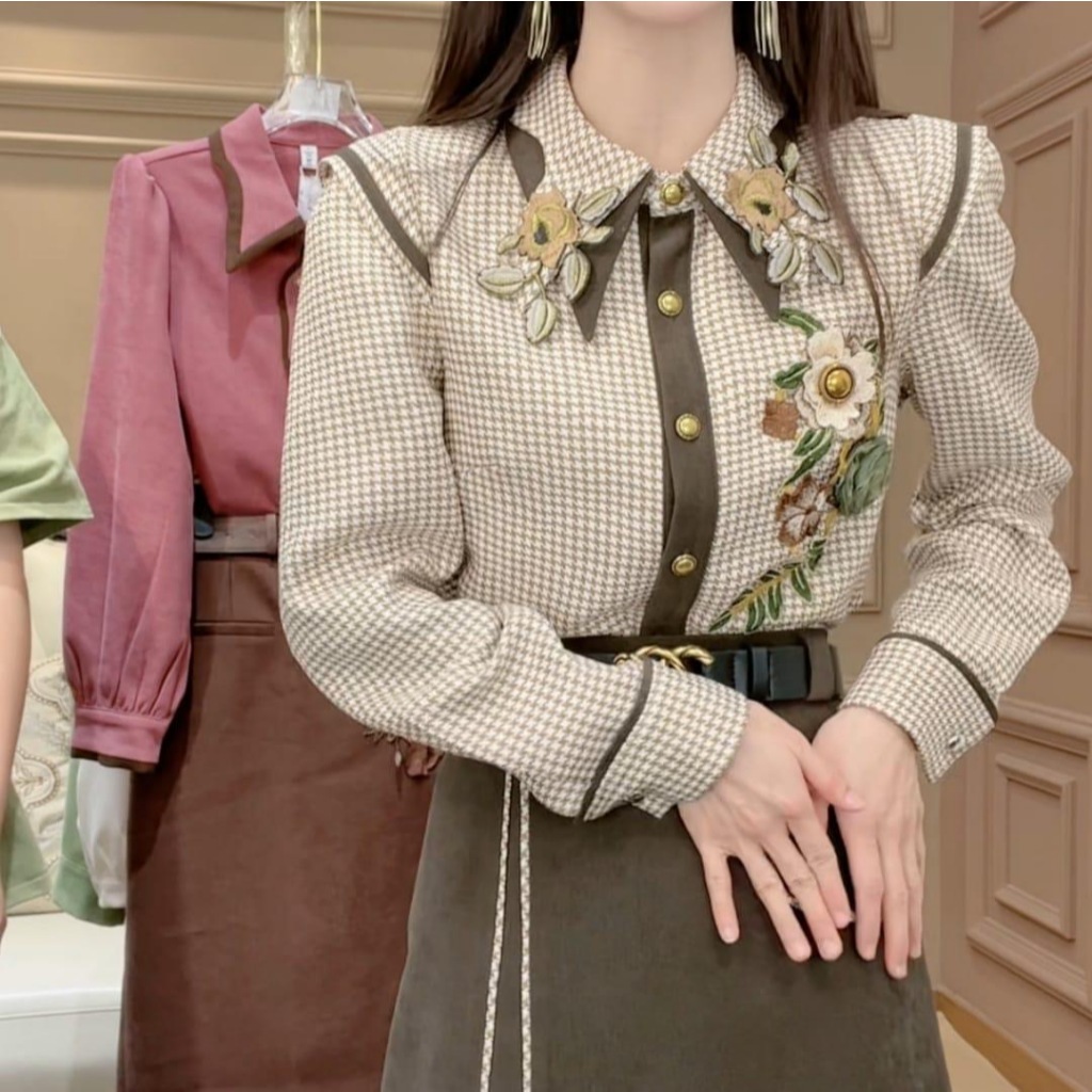 TM 2882 Kemeja TIMOTHYA 3D Flower Applique Import