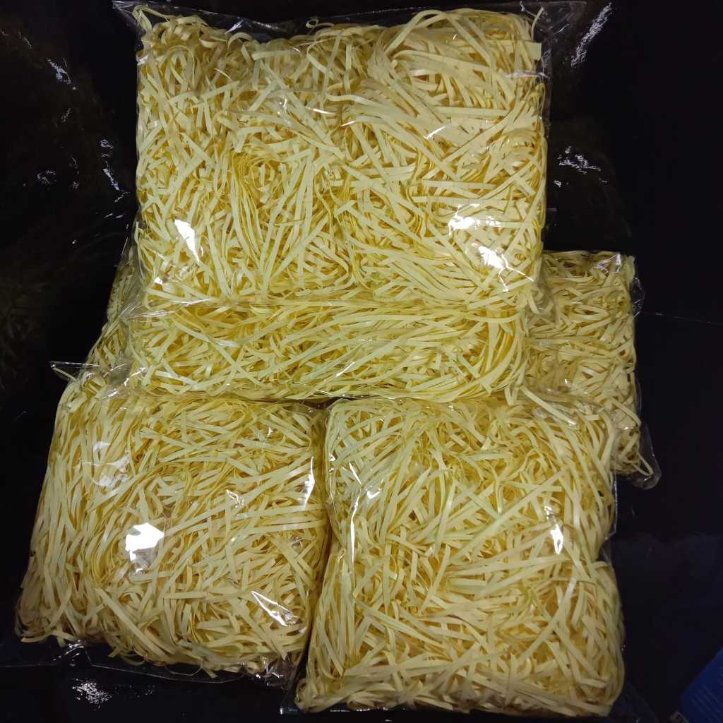 

KERTAS CACAH VARIANT 500gr COCOK UNTUK ISIAN KOTAK KADO ATAU HAMPERS