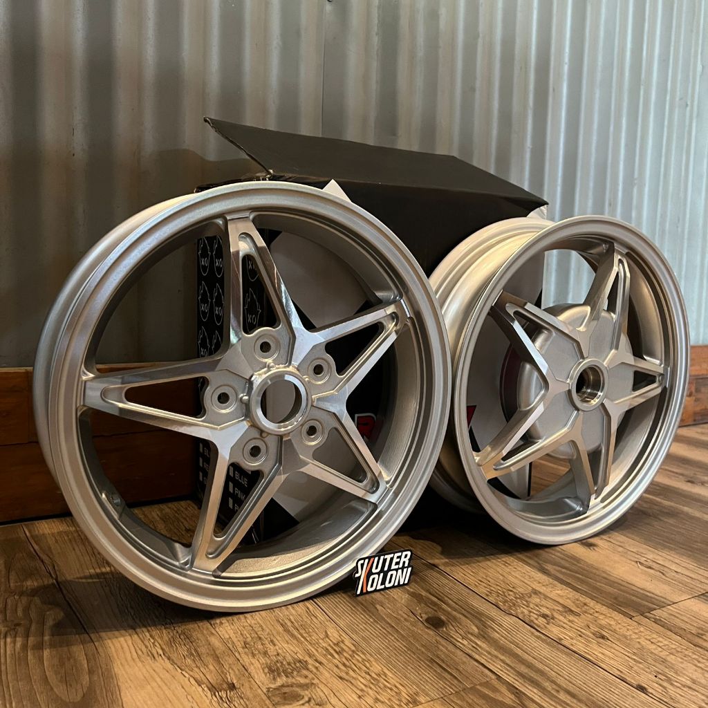 RACE BOY five Star 5 Stars Velg 12 inch Set Vespa Sprint Primavera 3v iget abs - silver