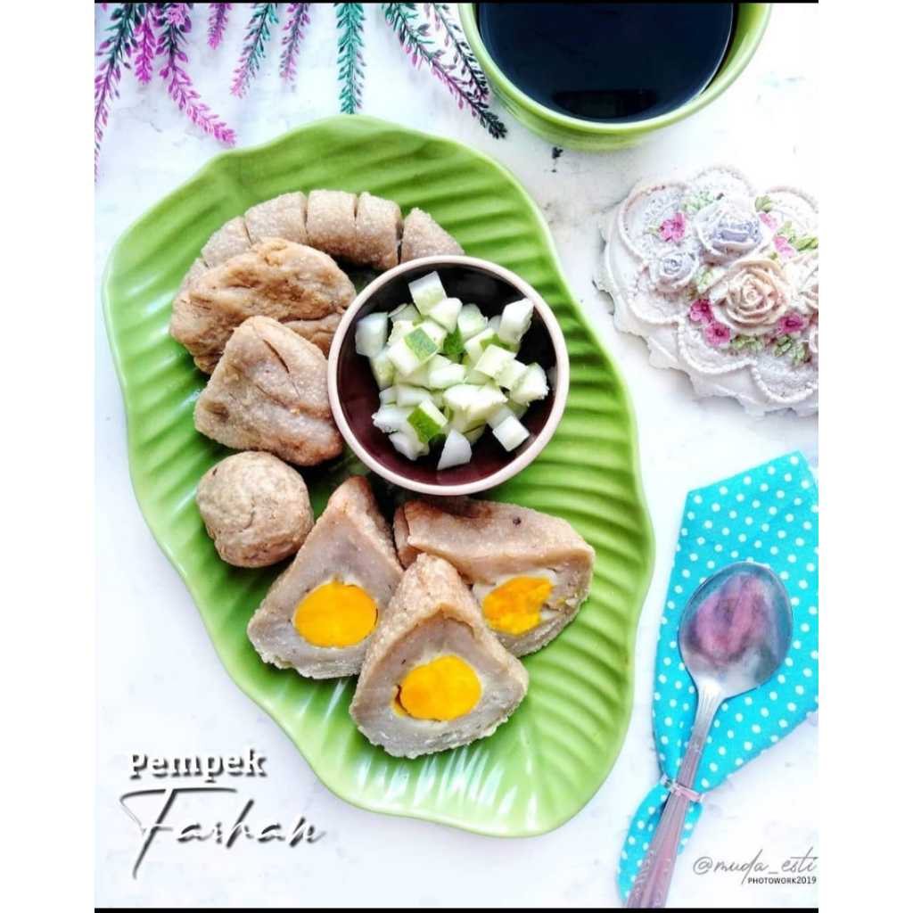 

PEMPEK FARHAN FROZEN ASLI IKAN BEST SELLER ISI 6 PCS