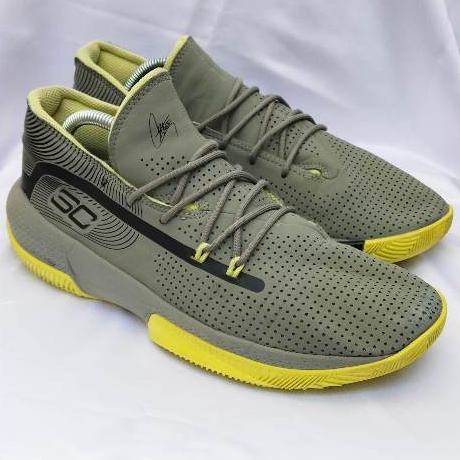 Sepatu Pria Second Branded Und3r 4rm0ur Curry 3Zer0 3 Grey Gravity Green Olahraga Basket Running