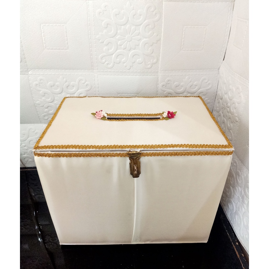 

BERKAH NATAL kotak angpao putih polos