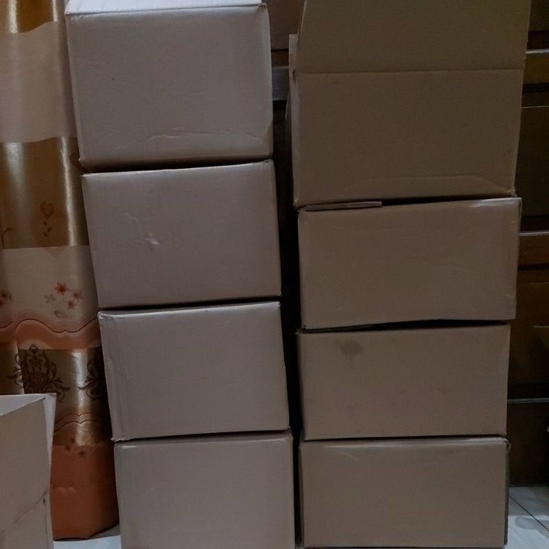 

Kardus Minyak Polosan di Balik Murah Meriah