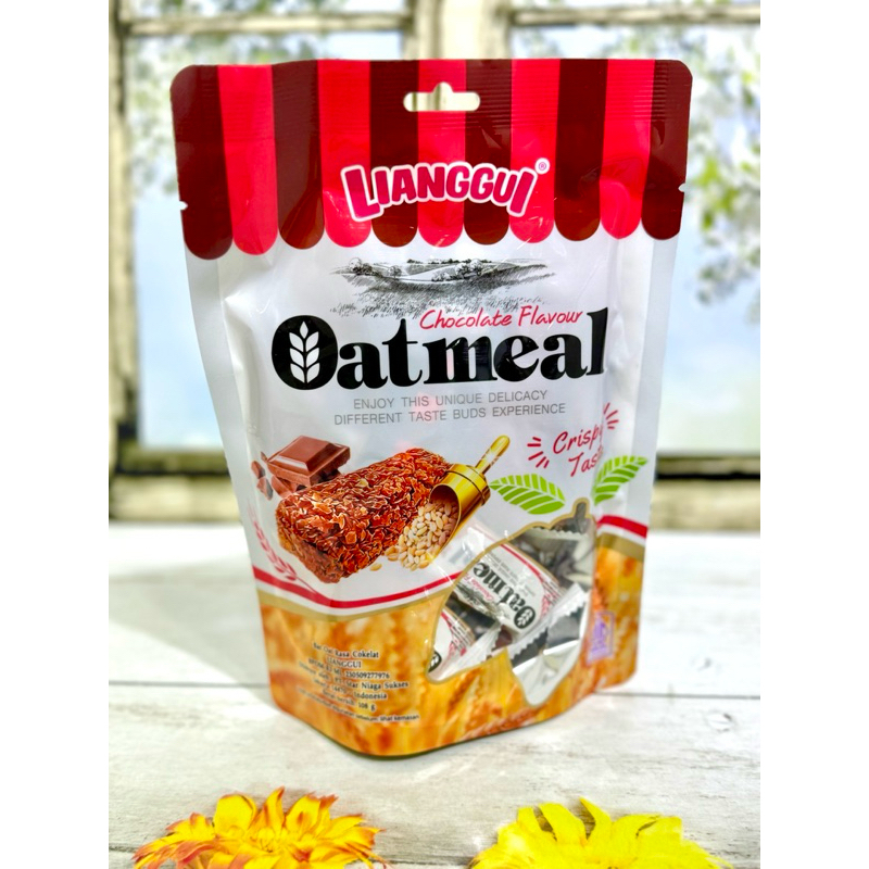 

Lianggui Oatmeal Chocolate 108gr Halal | Festive Frozen Food