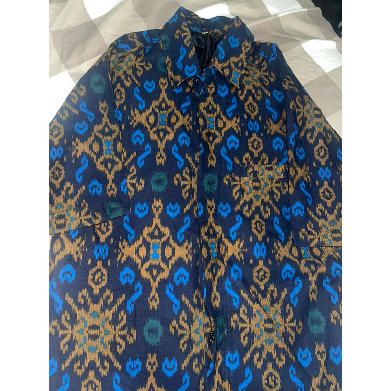 kemeja endek pendek biru