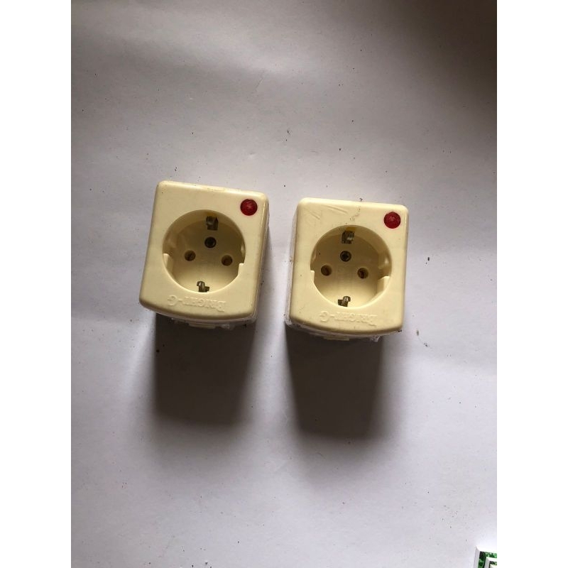 Stop kontak 1 lubang colokan 1 lubang lampu SNI terminal kabel terminal kuningan stop kontak listrik