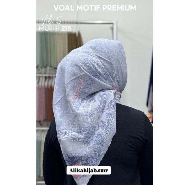 HIJAB VOAL MOTIF BIRU MUDA