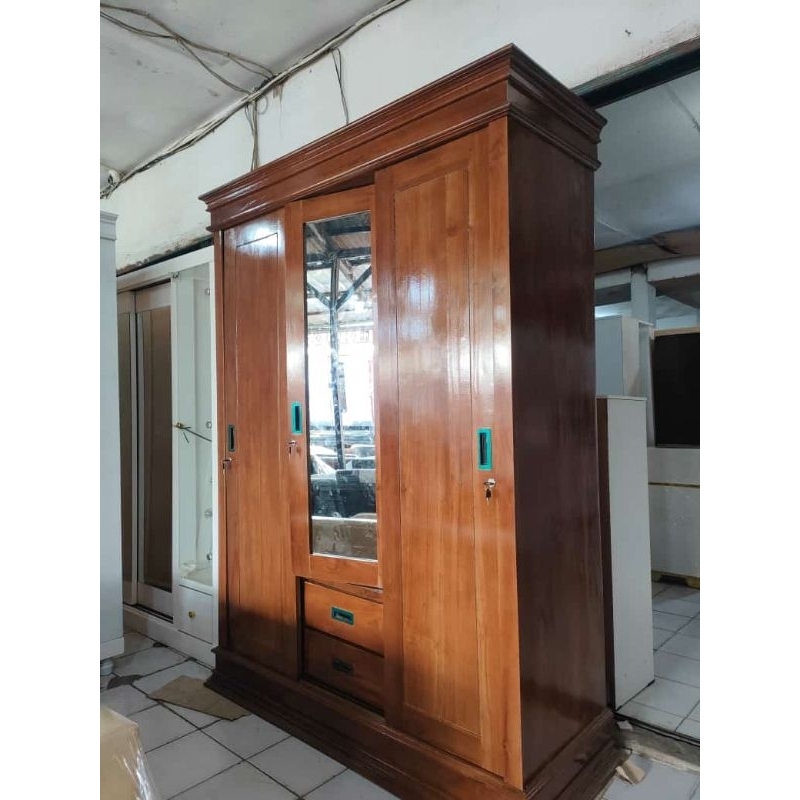 Lemari Pakaian Jati Jepara / Lemari Jati