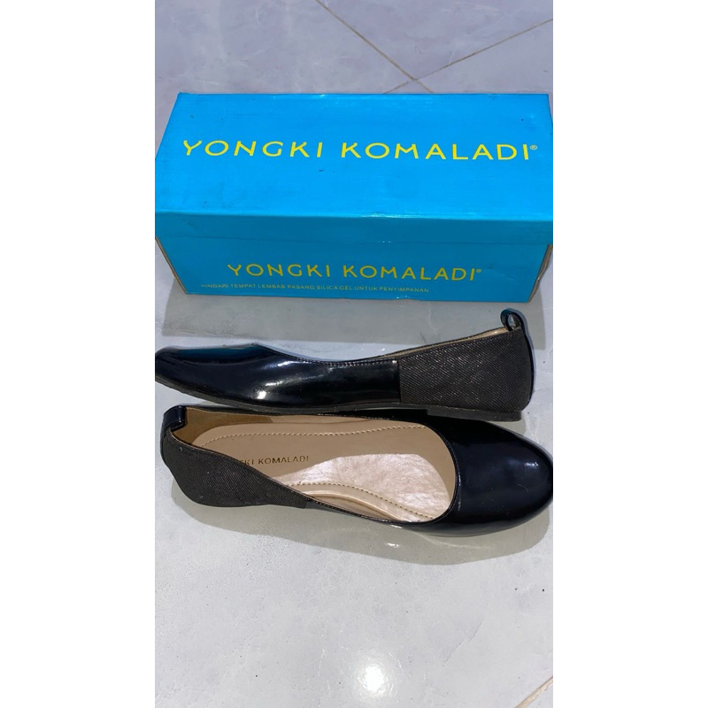 Flat Shoes Yongki Komaladi