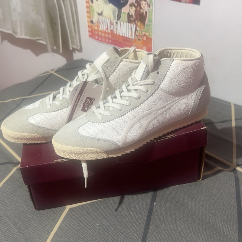 sepatu ONITSUKA TIGER MID RUNNER DELUXE SHOES