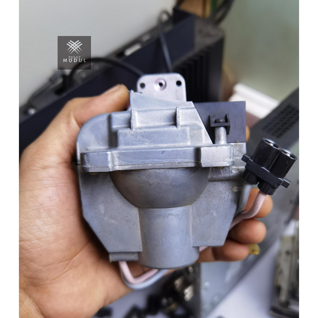 LAMPU PROYEKTOR ESEMKA LP82 (MASIH SANGAT TERANG) ESEMKA 33001685