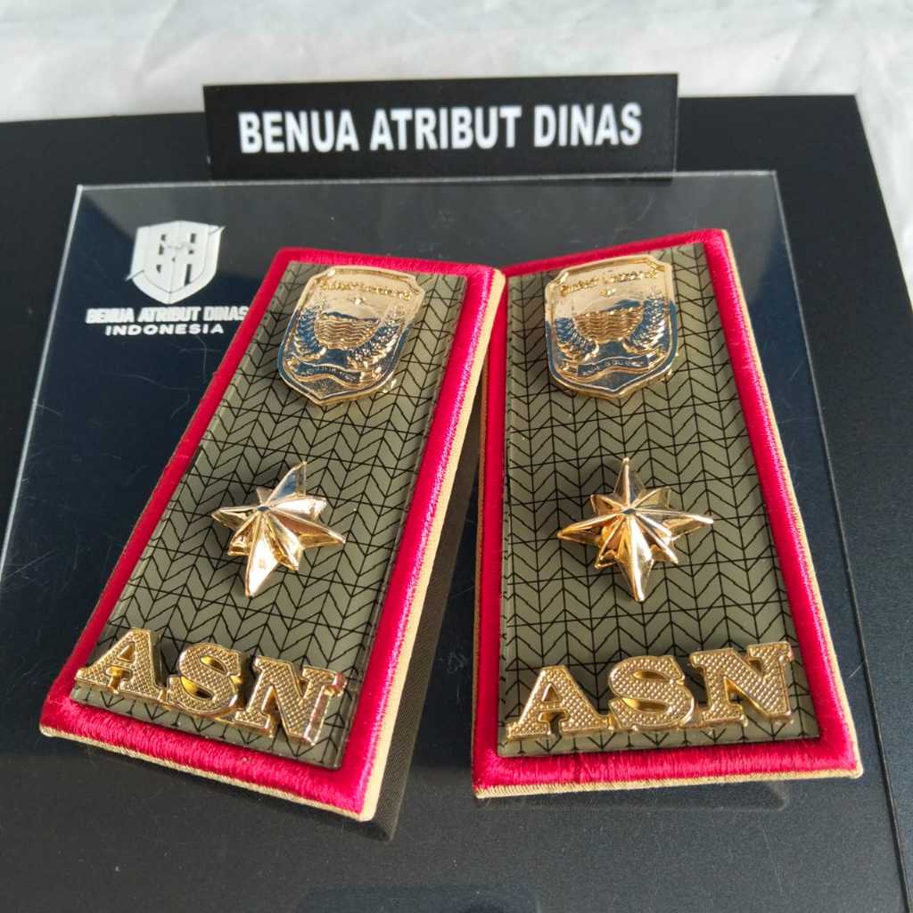 TANDA PANGKAT PDH ASN EMPAT LAWANG 4C KAIN AKRILIK LIS MERAH