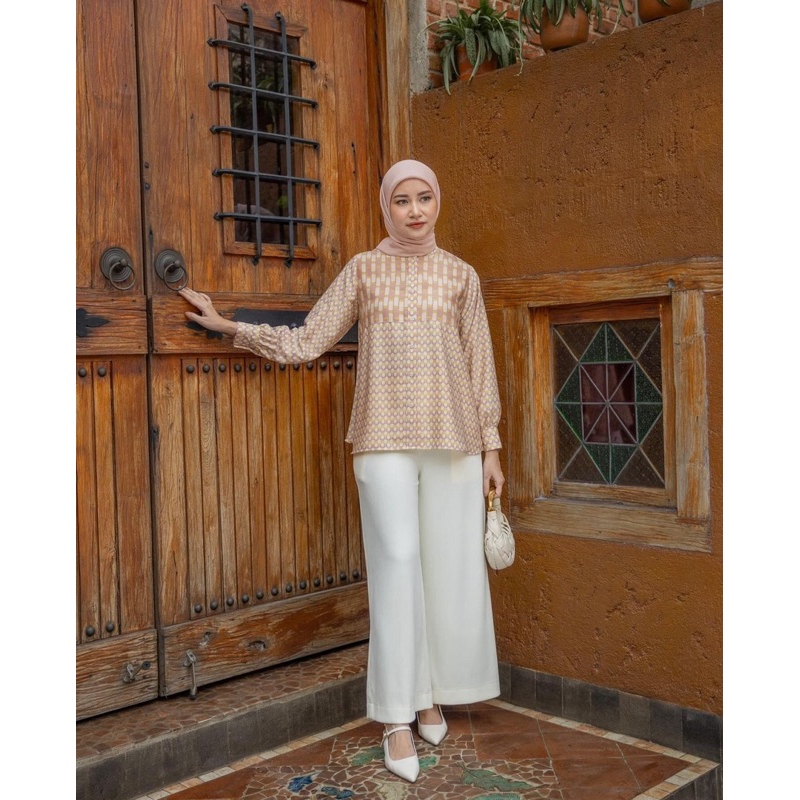 Ready stock Enola Shirt dan Loona Blouse HL