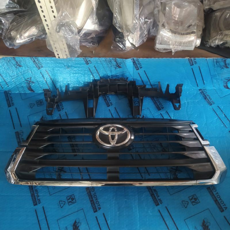 Grill innova Reborn venturer facelift 2021 2022 original