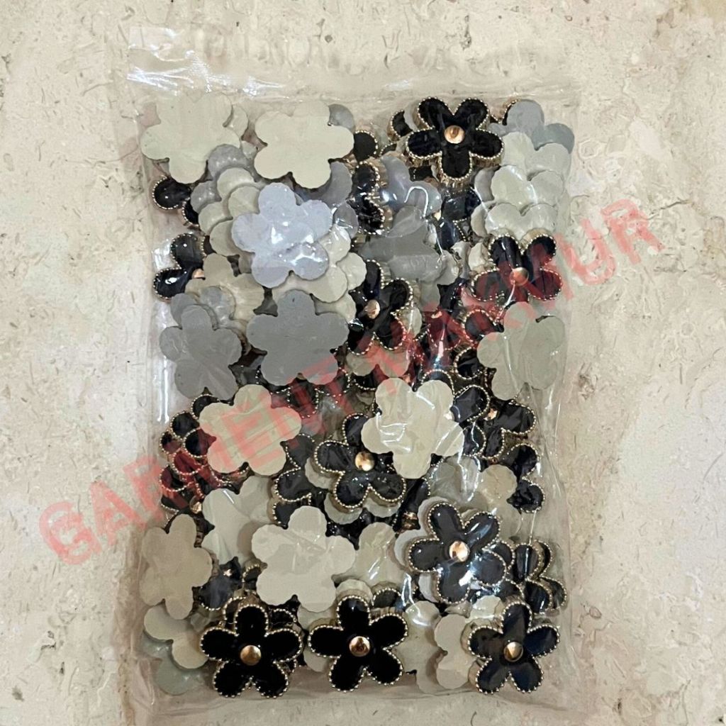 Hiasan Baju Tempel Motif Bunga Warna Hitam Putih | Patch Bunga Aksesoris Baju Black White | Aplikasi