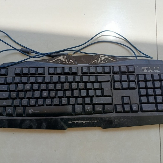KEYBOARD GAMING BEKAS