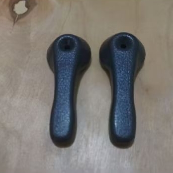 Knop Jok Belakang Nissan Terrano Original.