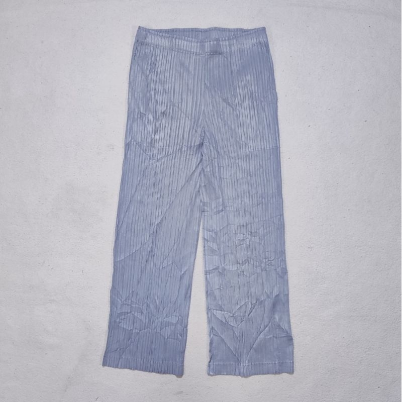 Issey Miyake Womens Cropped Pleated Pants PP06-JF596