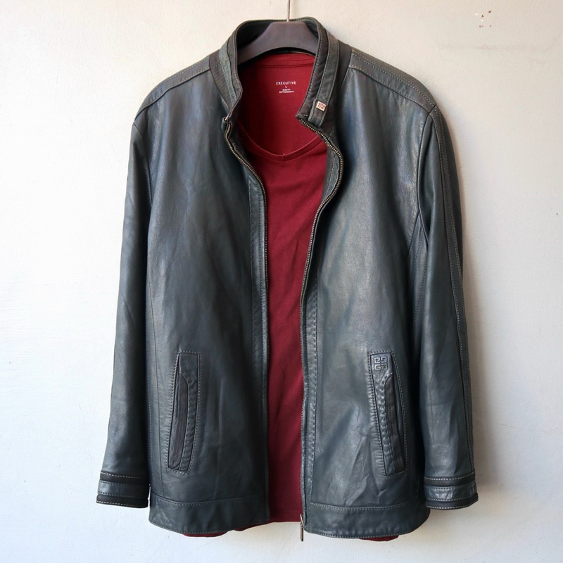 Givenchy kulit domba size L Jaket kulit asli slim shanghai embos motor biker rider sulam liris strip