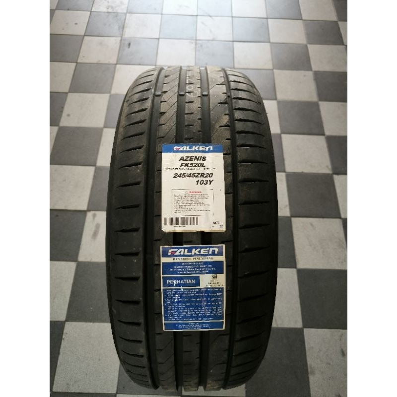 Ban Falken Azenis FK520L 245/45 R20
