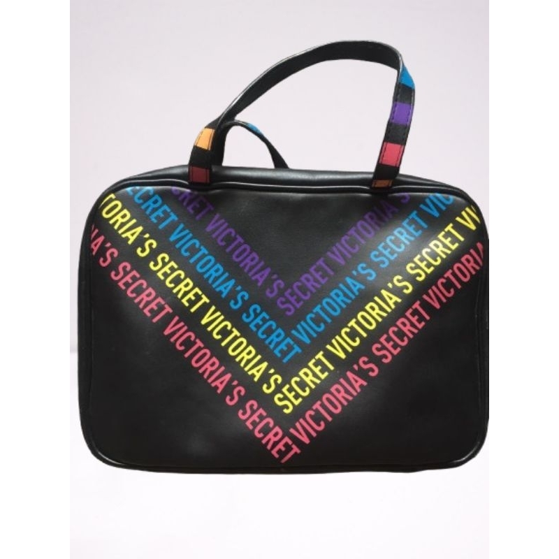 POUCH / COSMETIC BAG / TOILETRY BAGS VICTORIA SECRET (VS)