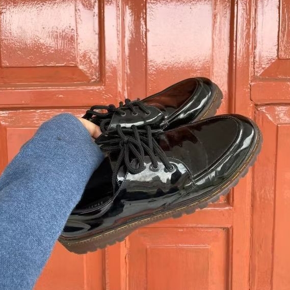 PRELOVED CEKHAS - ODI BLACK DOCMART WANITA