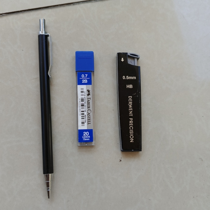 

PENCIL MEKANIK DARWENT 0.1