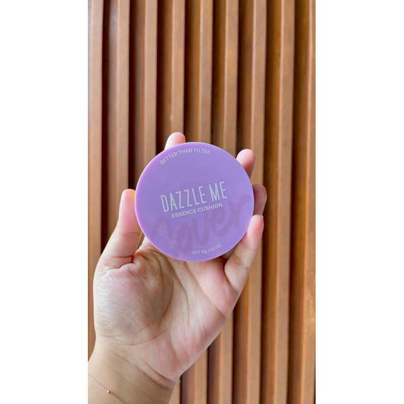 Cushion Dazzle Me shade N03 Wheat Beige