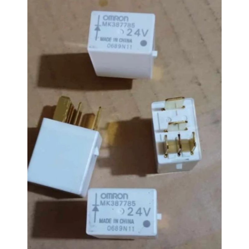Relay power atau relay omron 24volt kaki 5 ps canter 125 turbo asli