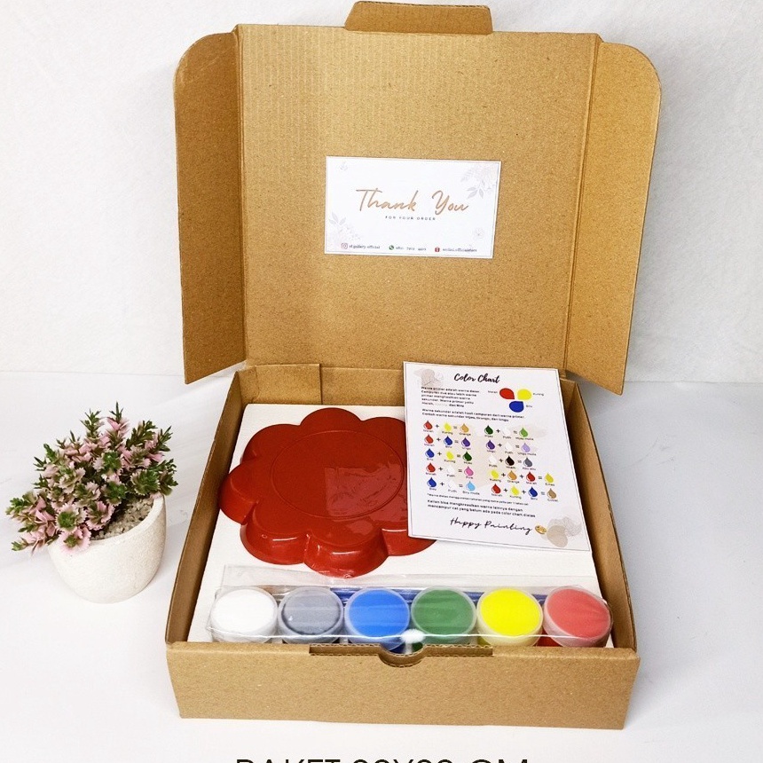 

KF7 Kanvas Lukis 1 Peralatan Melukis Kanvas 2 x 2 cm 4 in 1