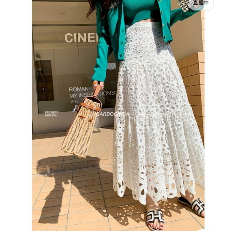 9766 Rok panjang Maxiskirt LASTELLA EMBROIDERED COTTON TIERED katbol katun bolong bordir hitam putih