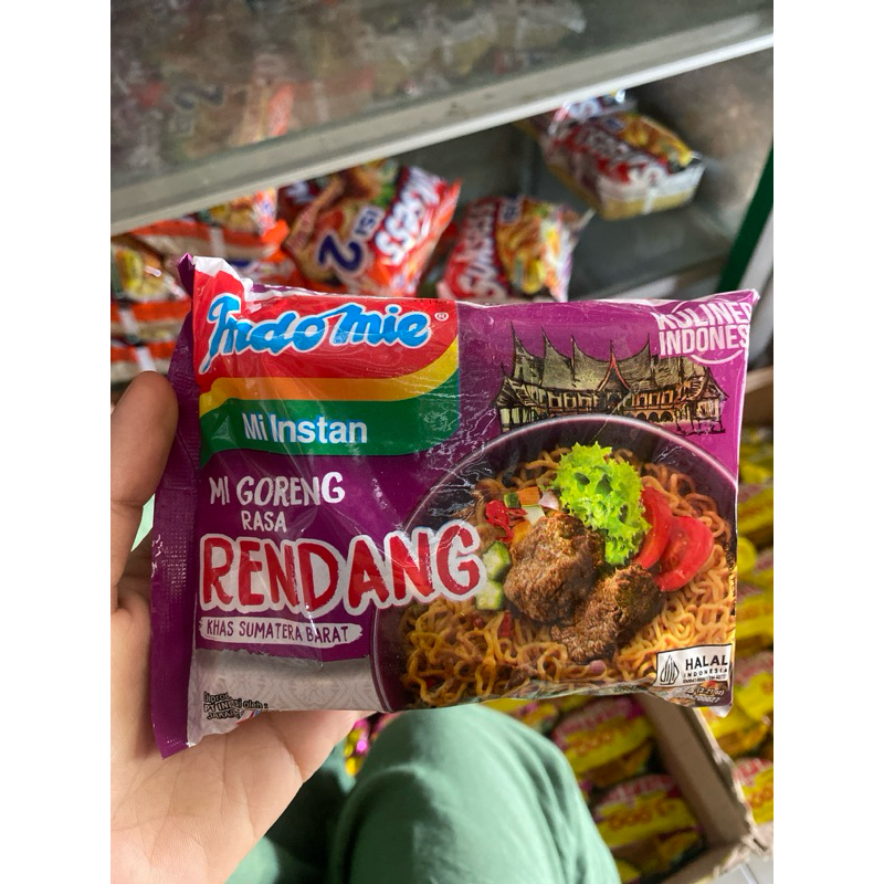 

indomie goreng rendang