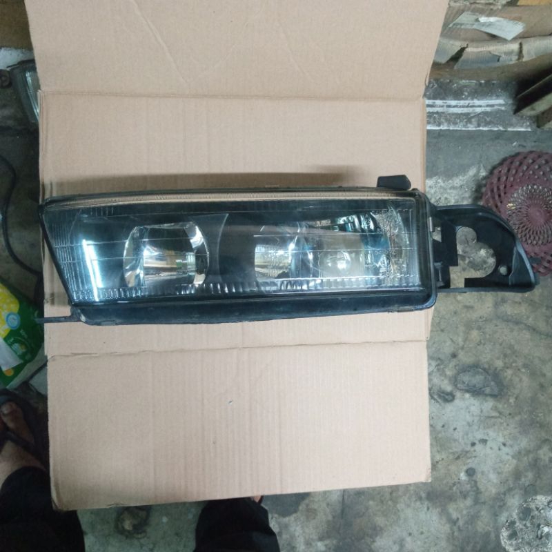 Headlamp Mitsubishi  Galant V6 - 24 Galant hiu Original
