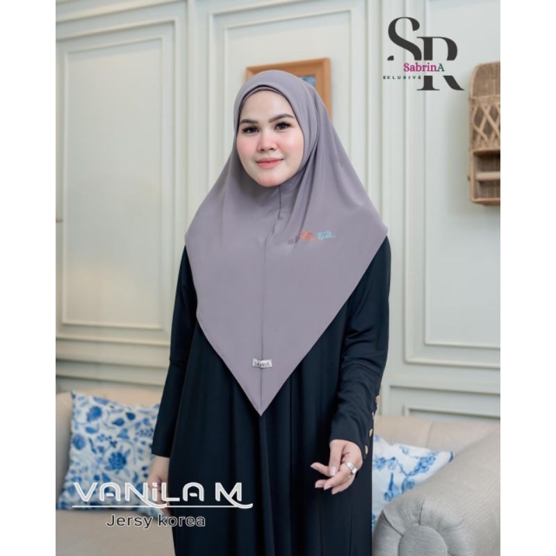 Bergo Malay vanilla ukuran M hijab instan Swarovski