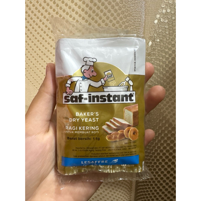 

Saf Instan Ragi Kering Sachet 11 gr Pengembang Roti Kue