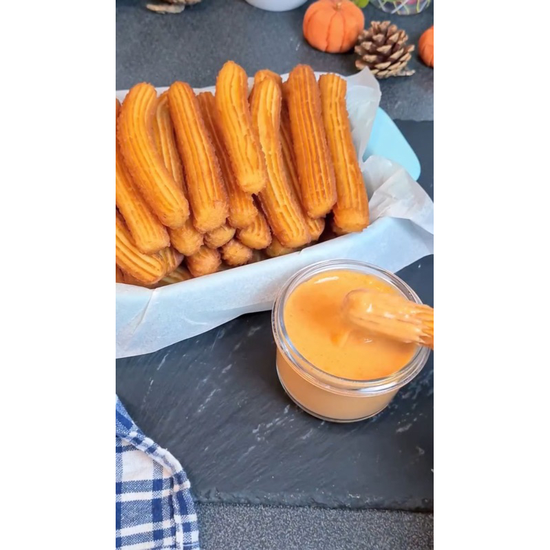 

Churros Ubi Cilembu dengan Saus Buah
